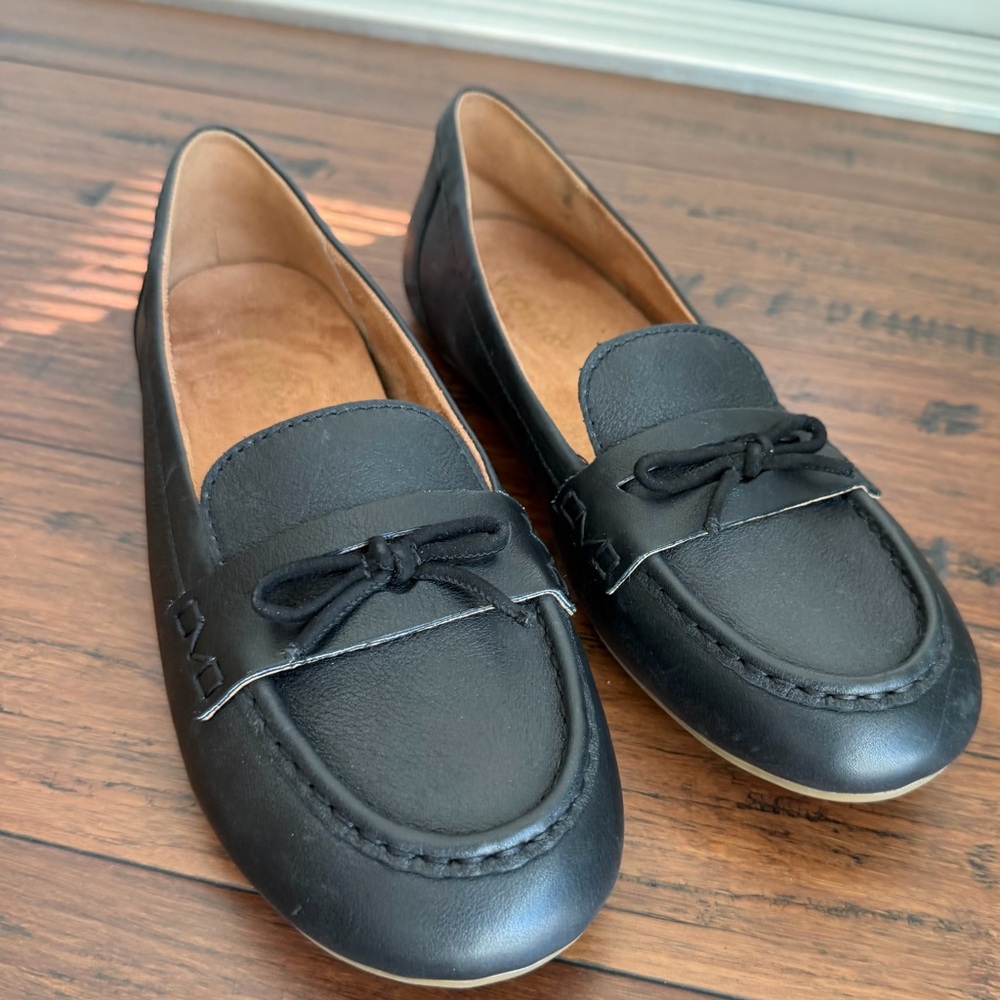 Vionic Leather Loafers Black